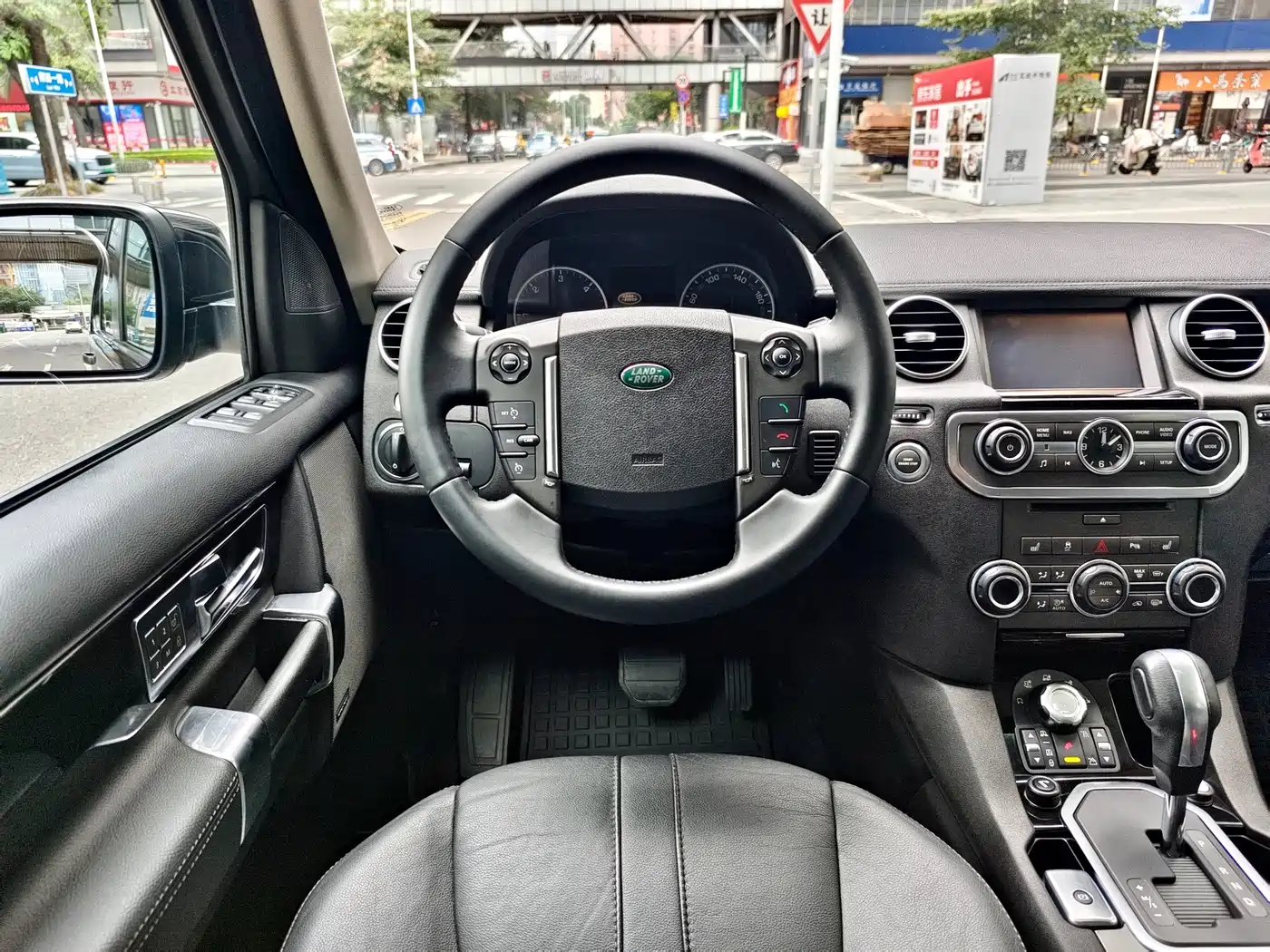 Land Rover Discovery 2012 3.0 SDV6 HSE Diesel фото 23