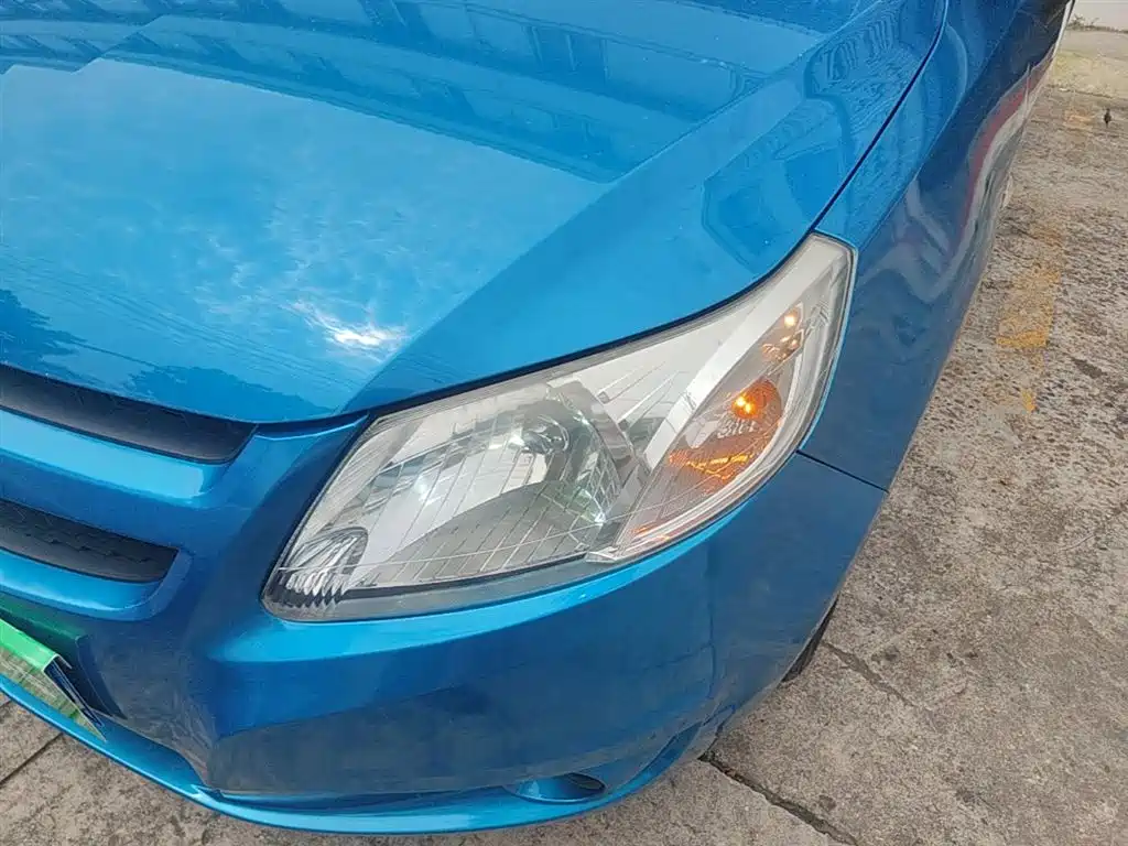 Chevrolet Sail 2013 Sedan 1.2L Manual Fashion Happiness Edition фото 24