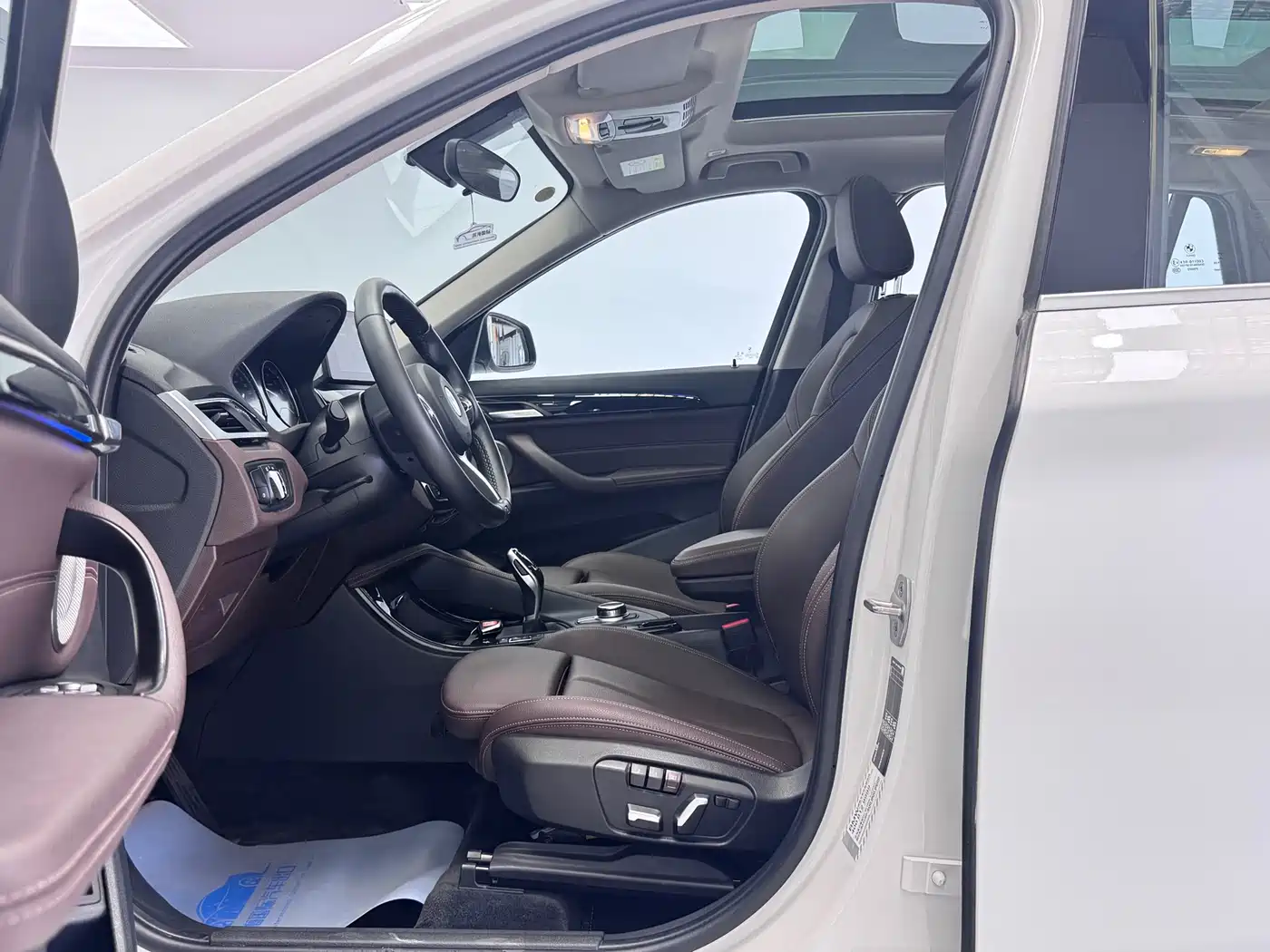 BMW X1 2022 sDrive20Li Premium фото 9