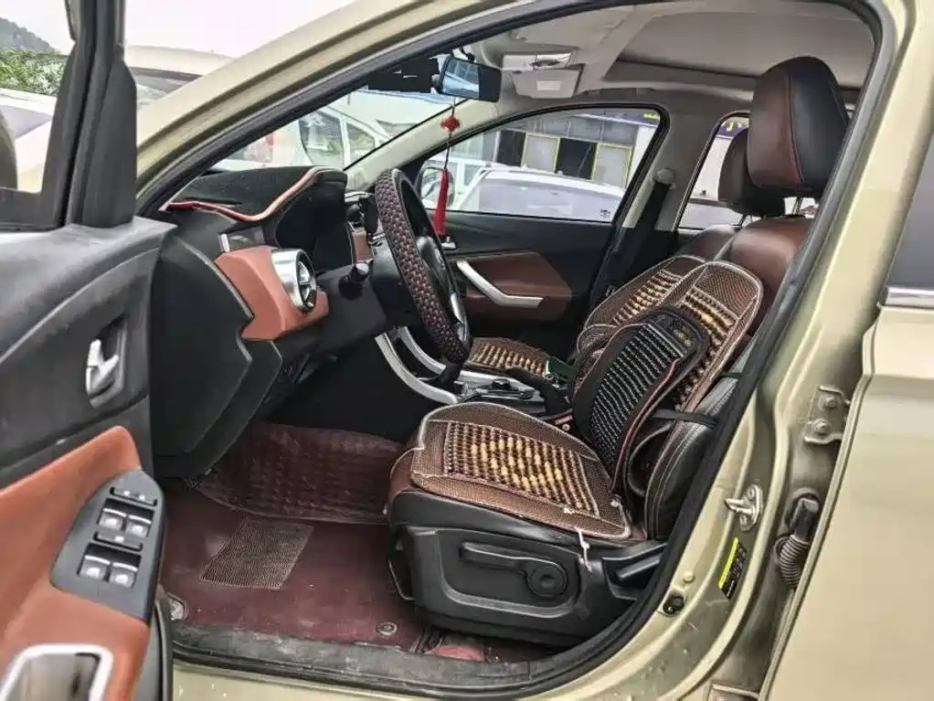BAIC Huansu S3 2017 2016 S3L 1.5L Manual Premium