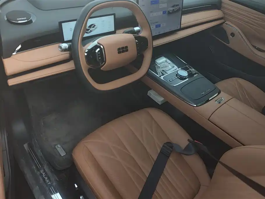 Geely Galaxy Galaxy Xingyao 8 2025 130km EM-P Starship Edition фото 12