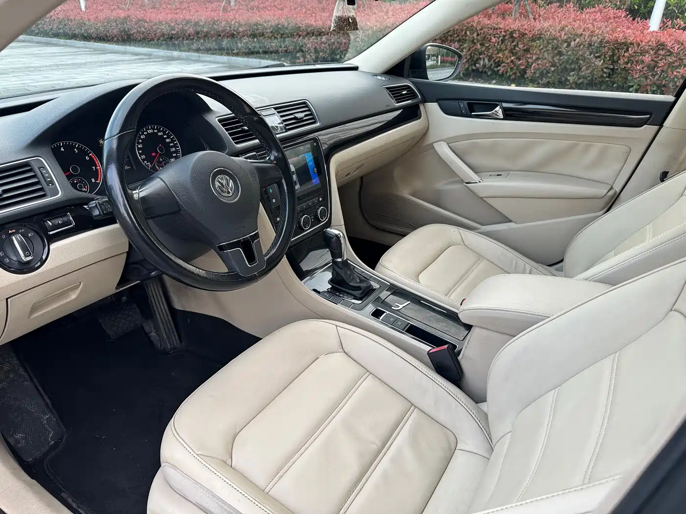 Volkswagen Passat 2013 1.8TSI DSG Zunrong фото 9