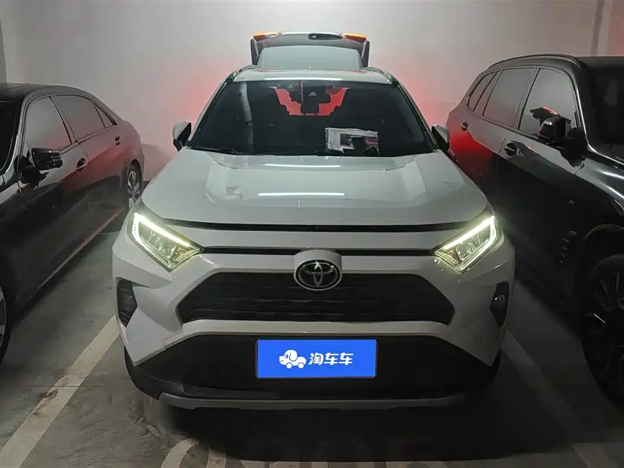 Toyota RAV4 Rongfang 2020 2.0L CVT AWD Trend Edition фото 2