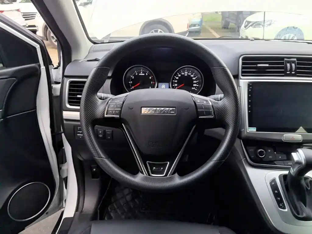 Фото 11 - Haval M6