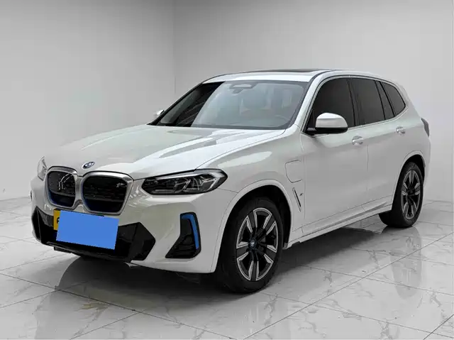 BMW iX3 2022