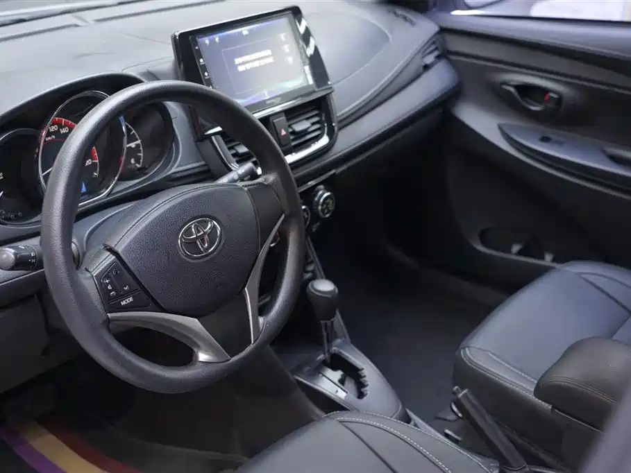 Toyota Vios FS 2021 1.5L CVT Fengchi Edition фото 11