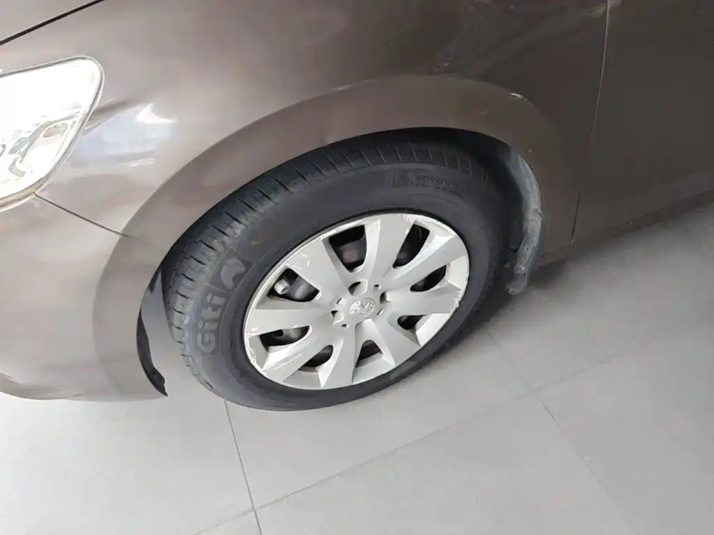 Peugeot 301 2014 2014 1.6L Manual Comfort Edition