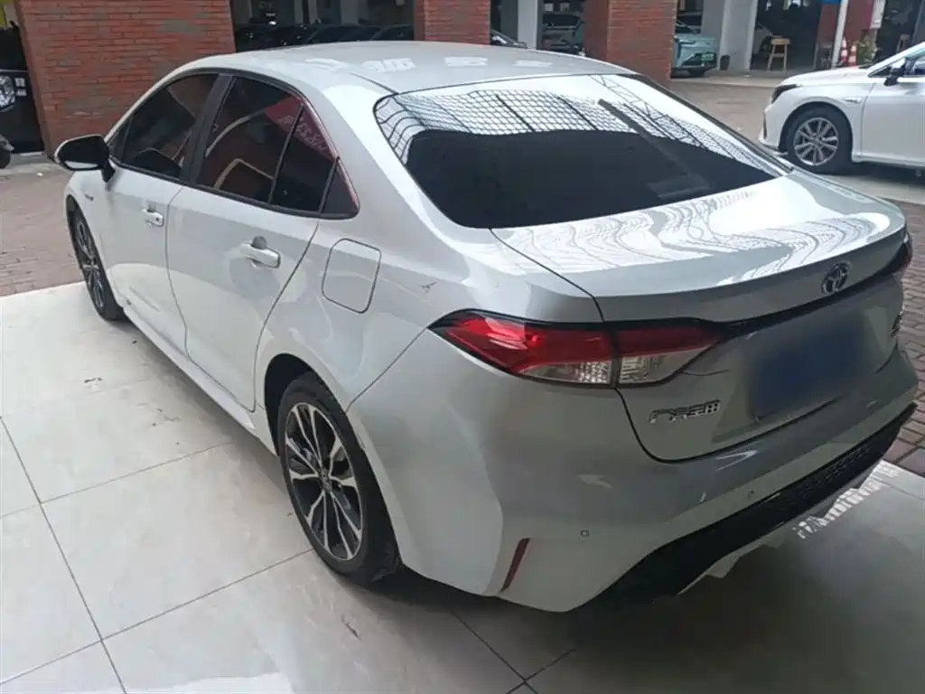 Toyota Levin 2019 Hybrid 1.8H E-CVT Sport Edition China VI фото 5