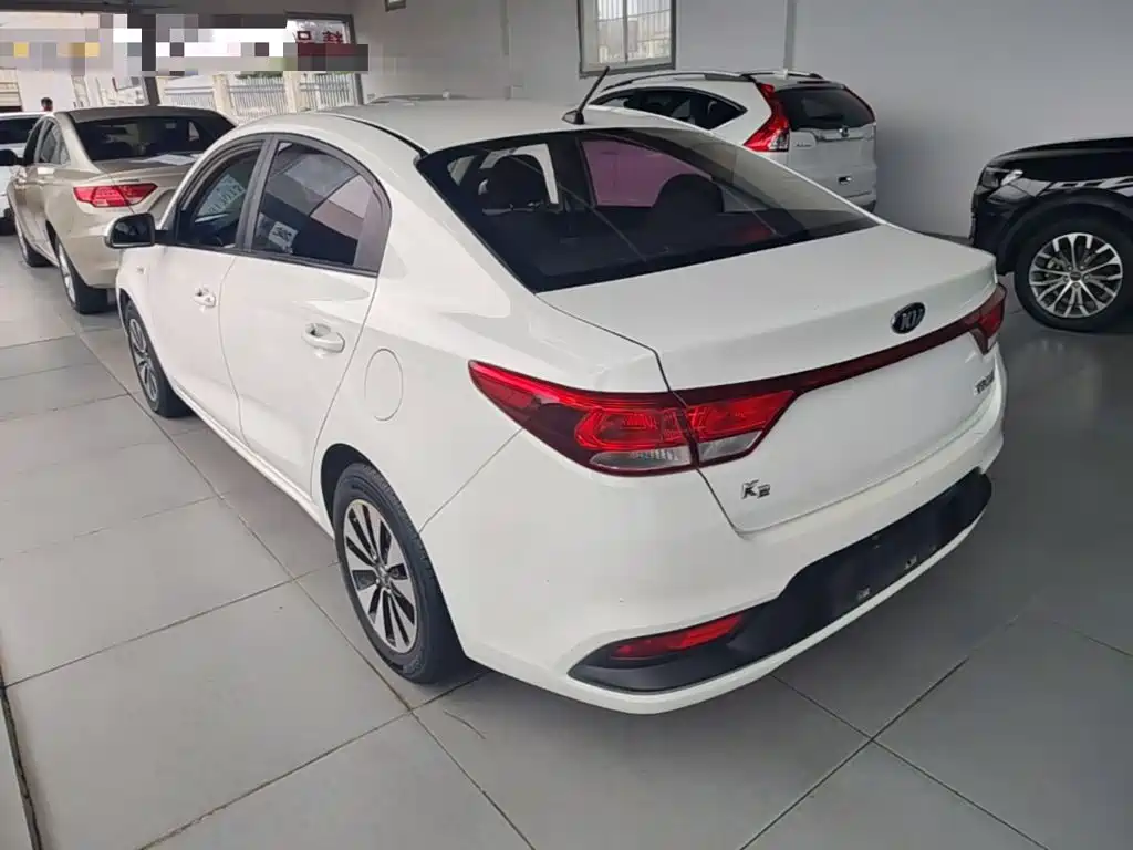 Kia K2 2018 2017 Sedan 1.4L AT GLS