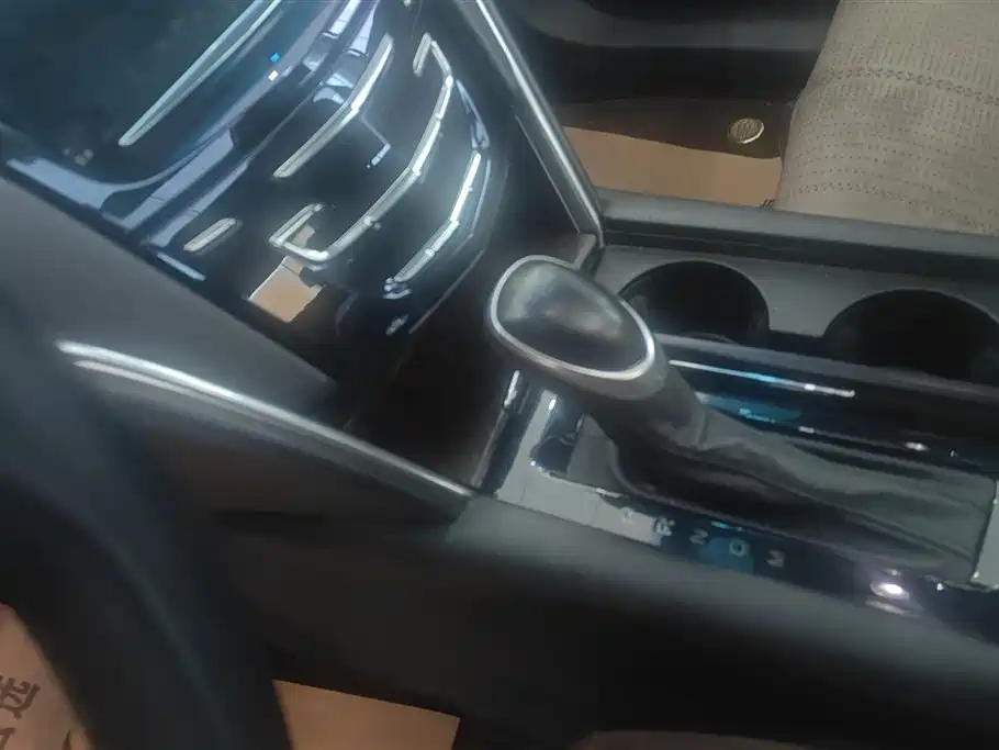Cadillac XTS 2018 28T Elite фото 16