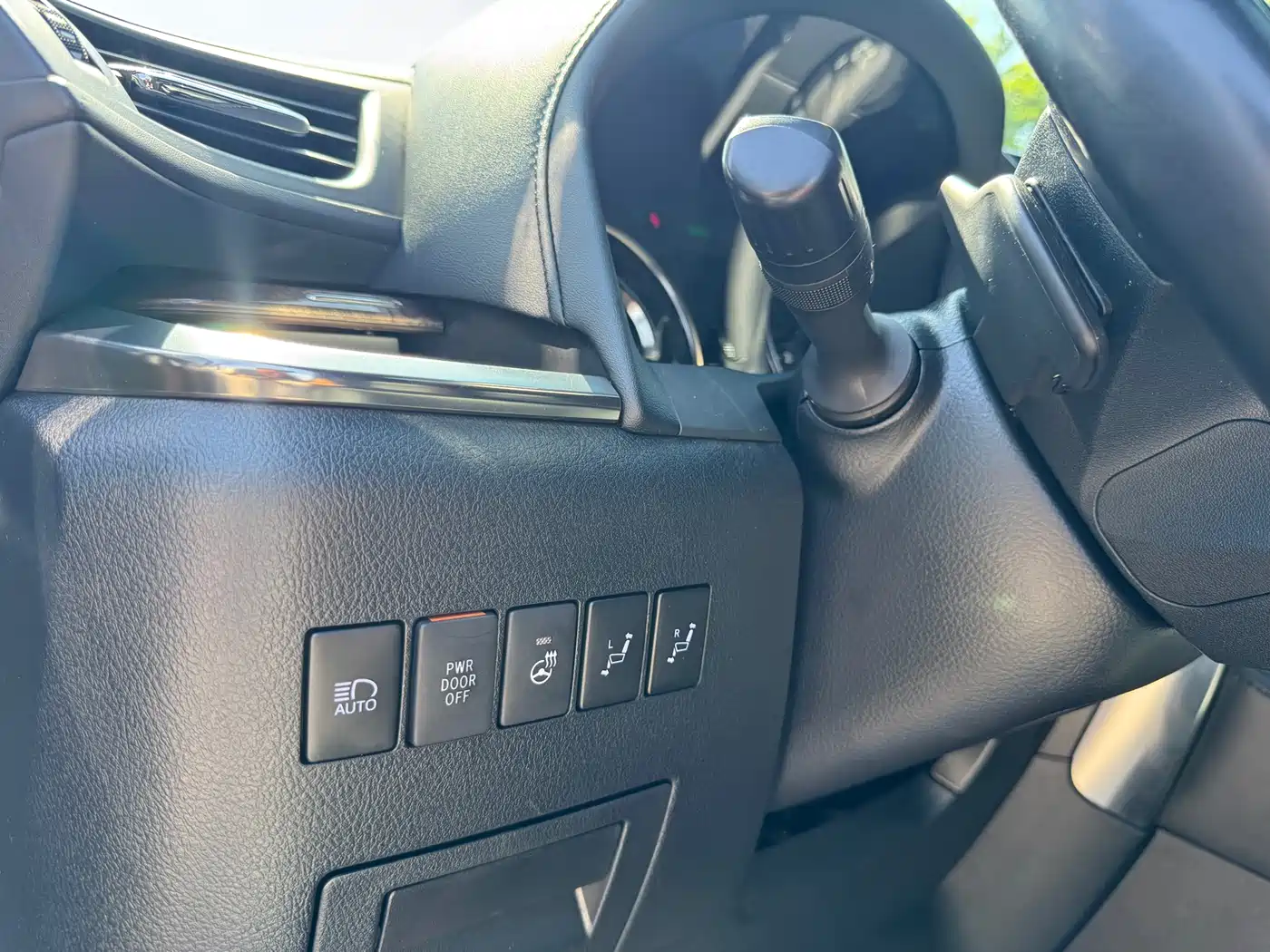 Toyota Vellfire 2023 Crown Hybrid 2.5L HV Ultimate фото 17