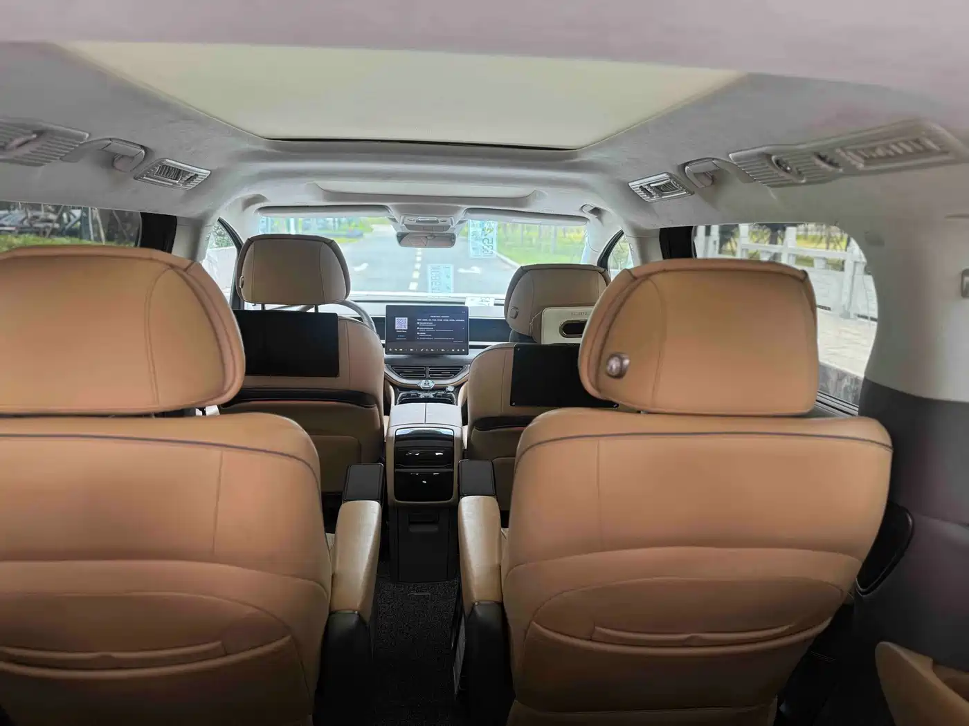 Denza D9 2022 2022 DM-i 970 AWD Flagship