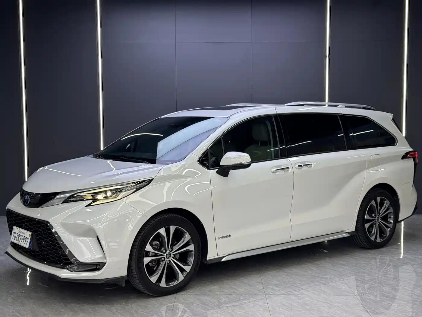 Toyota Granvia 2023 2.5L Hybrid Prestige PLUS Edition