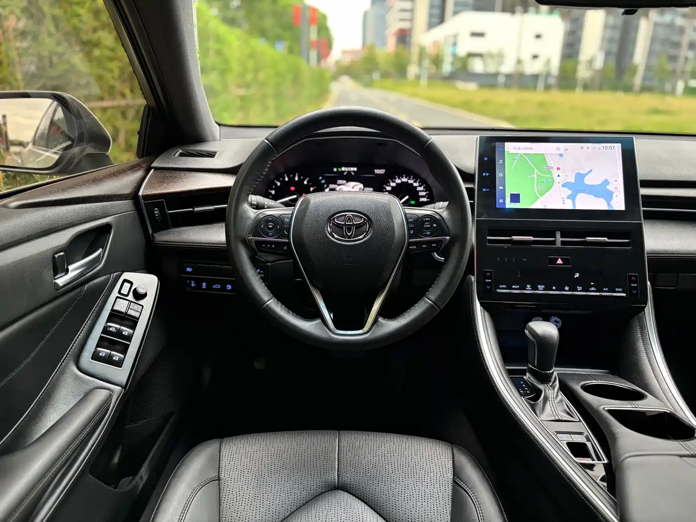 Toyota Avalon 2023 2.0L Luxury Edition фото 6