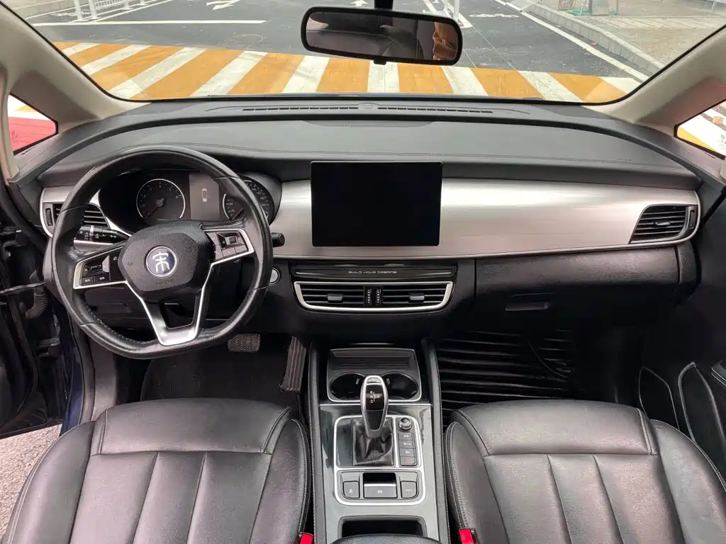 BYD Song MAX 2020 2021 Upgrade 1.5T Automatic Luxury Edition 6-Seater