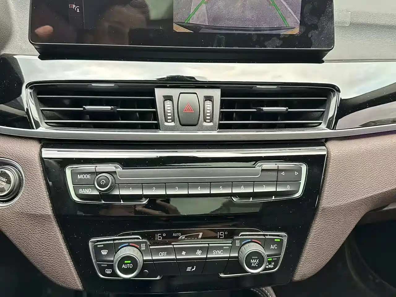BMW X1 2021 sDrive20Li Exclusive фото 14