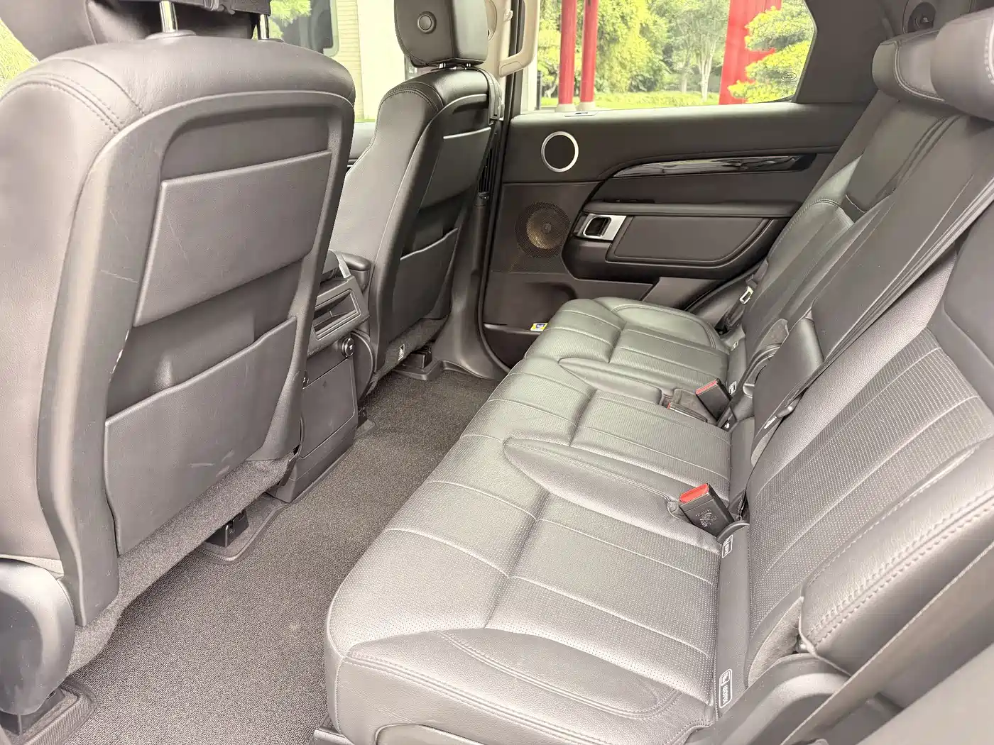 Land Rover Discovery 2019 3.0 SC V6 SE фото 9