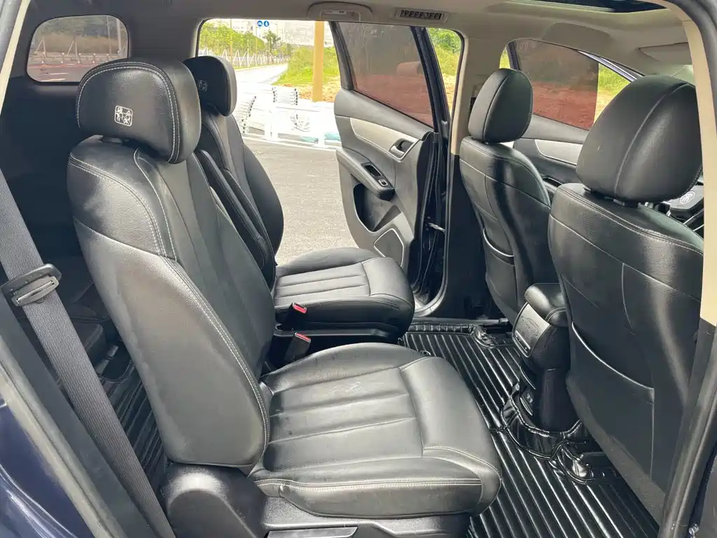 BYD Song MAX 2020 2021 Upgrade 1.5T Automatic Luxury Edition 6-Seater