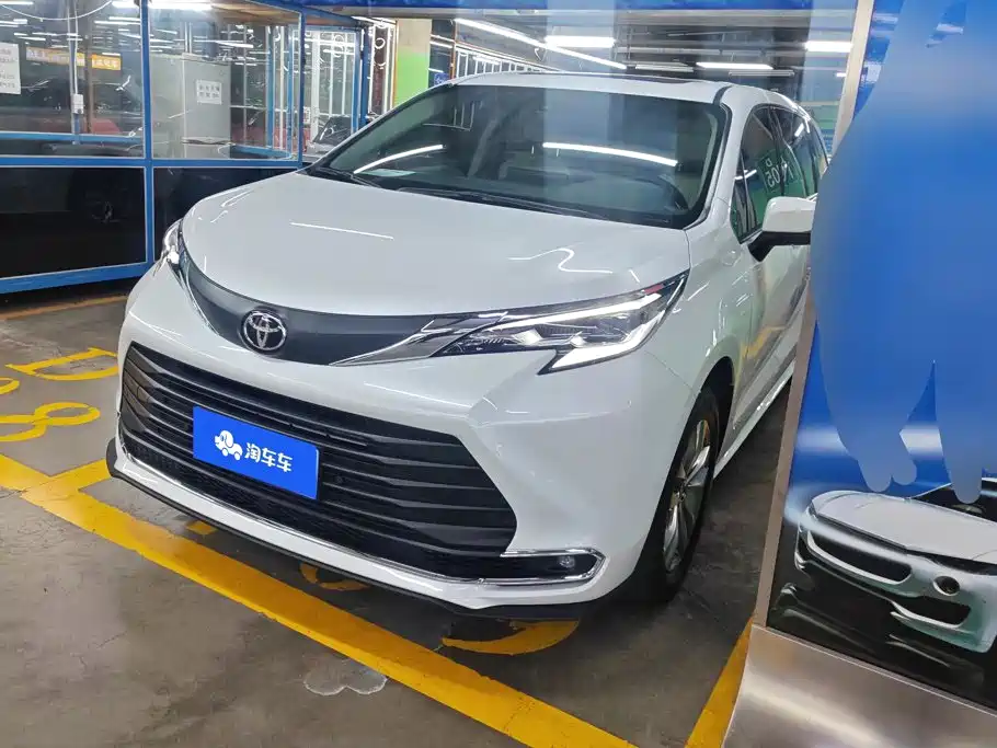 Toyota Sienna 2025 2021 2.5L Hybrid Comfort Edition