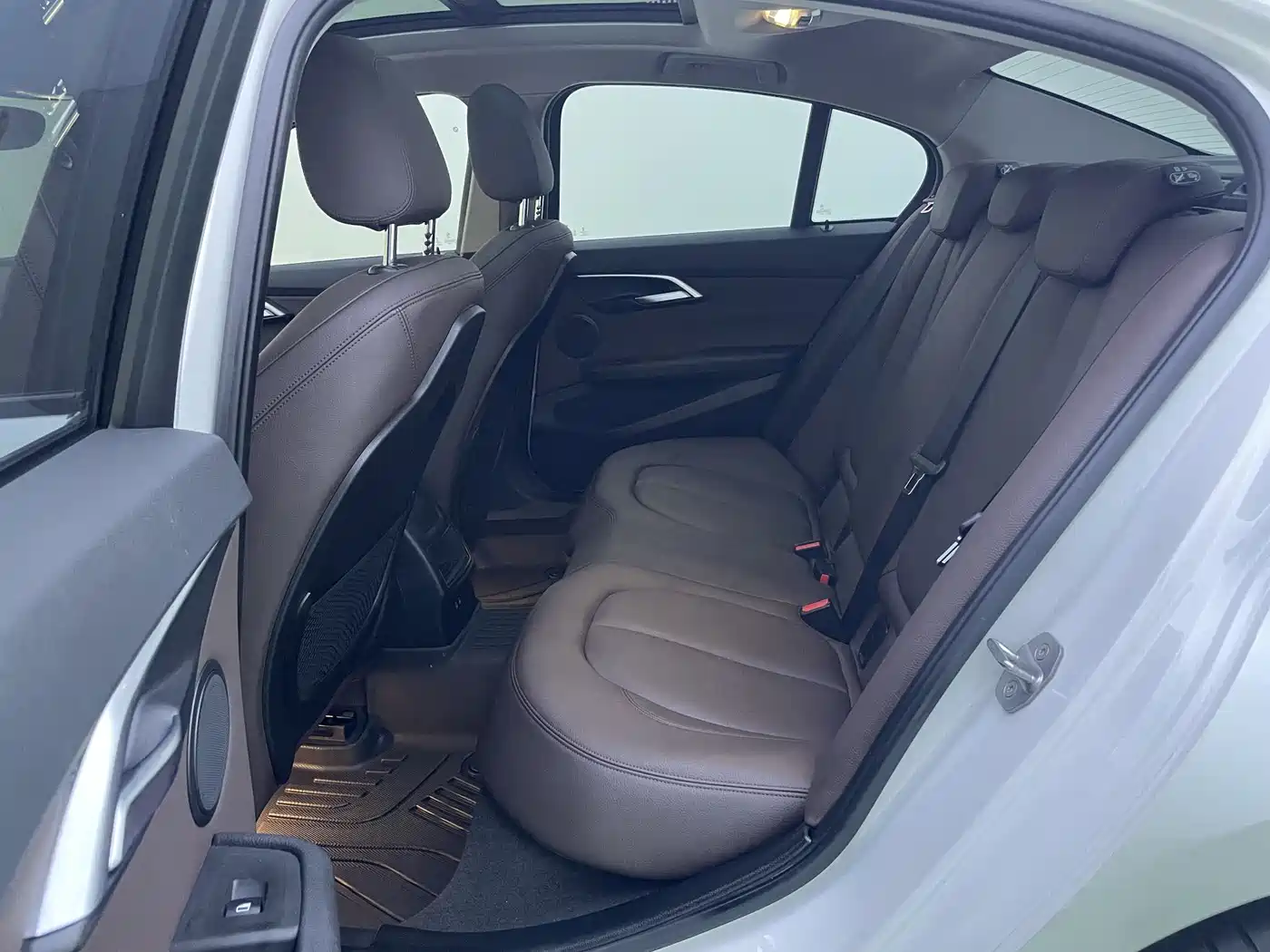 BMW 1 Series 2020 Model 125i Leading M Sport Package фото 8