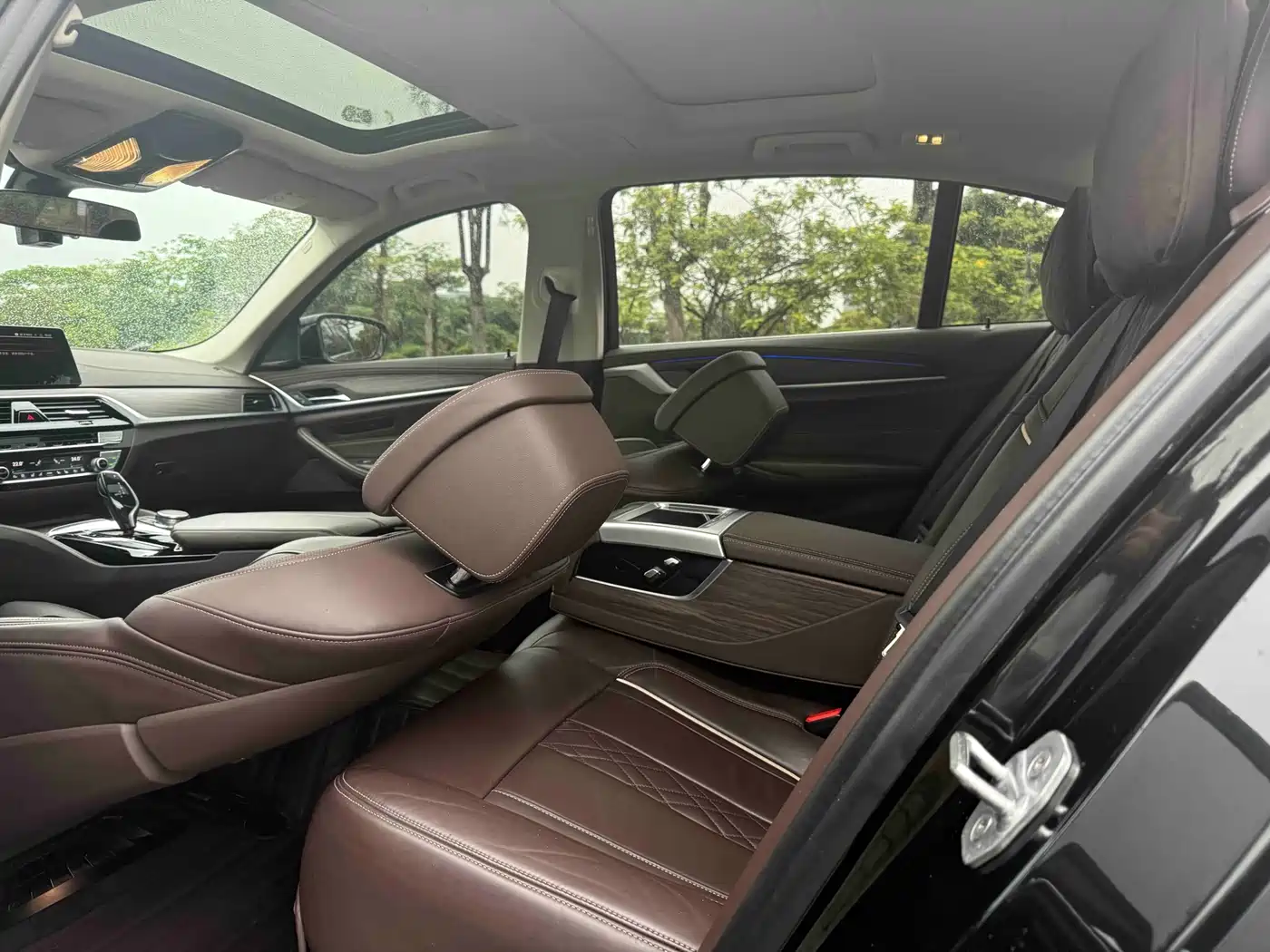BMW 5 Series 2020 530Li Premium Luxury Package фото 6