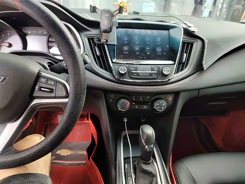 Chevrolet Monza 2019 RS 330T Auto Smooth Edition China VI фото 10