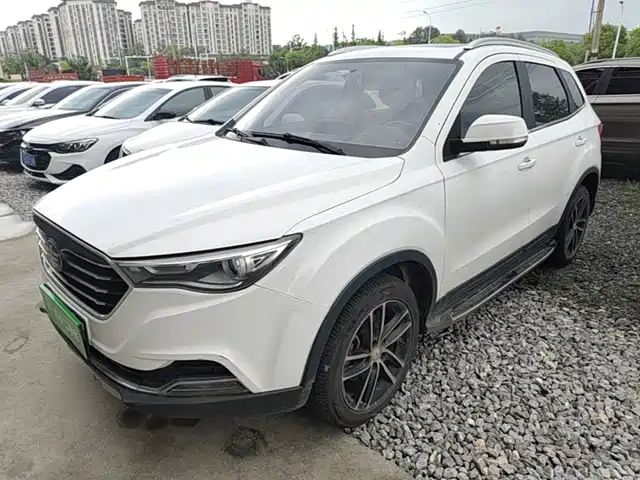 Besturn Besturn X40 2017 1.6L Automatic Luxury