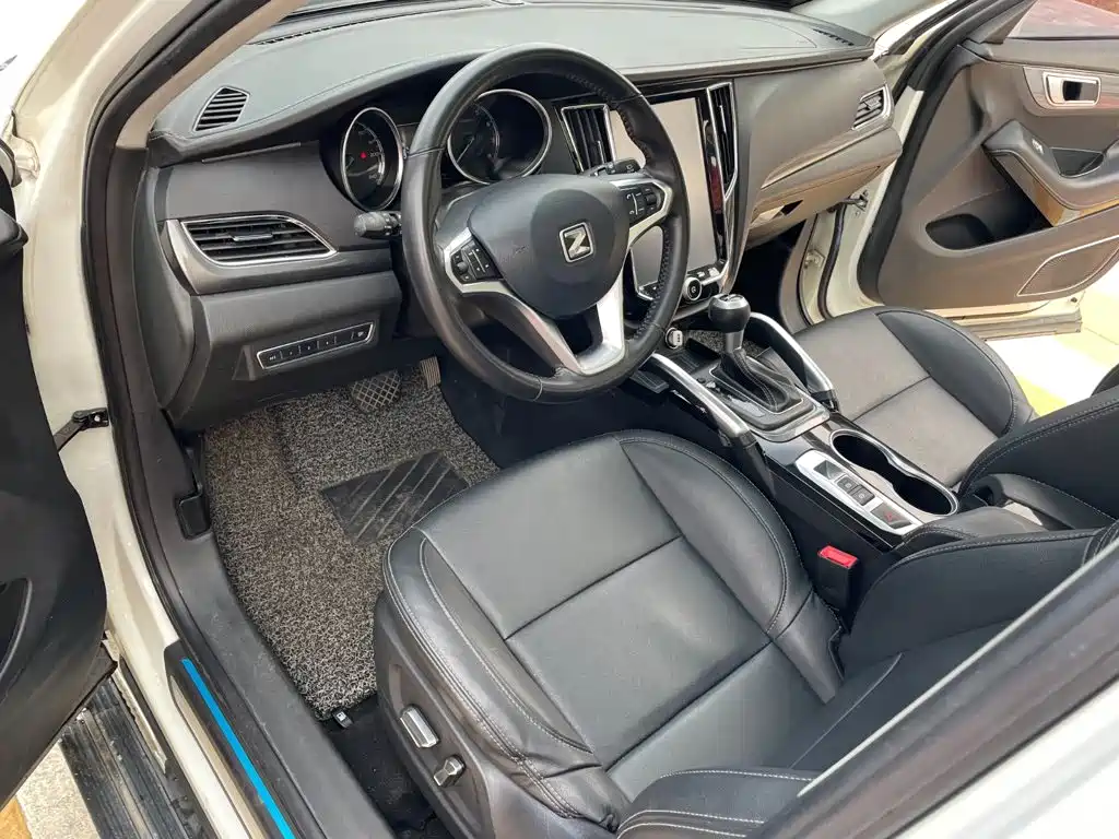 Zotye SR7 2017 2016 1.5T CVT Magic Cube Dream Edition (China V)