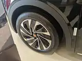 Фото 23 - Hongqi HS7 PHEV