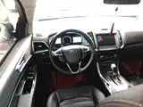 Фото 11 - Ford Edge