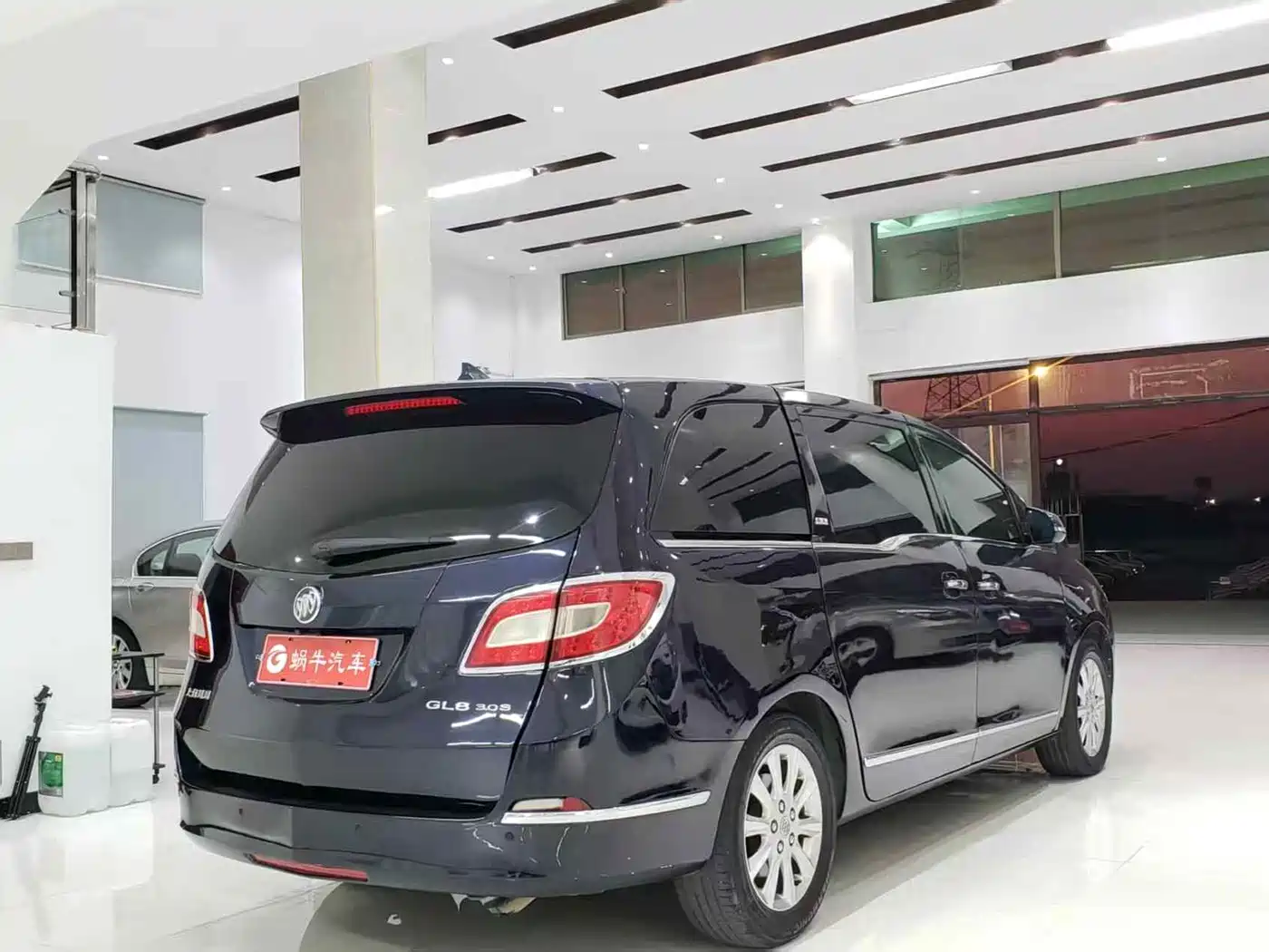 Buick GL8 2011 3.0L GT Luxury Business Elegance Edition фото 12