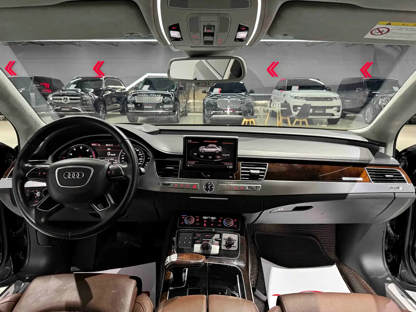 Photo 12 - Audi A8