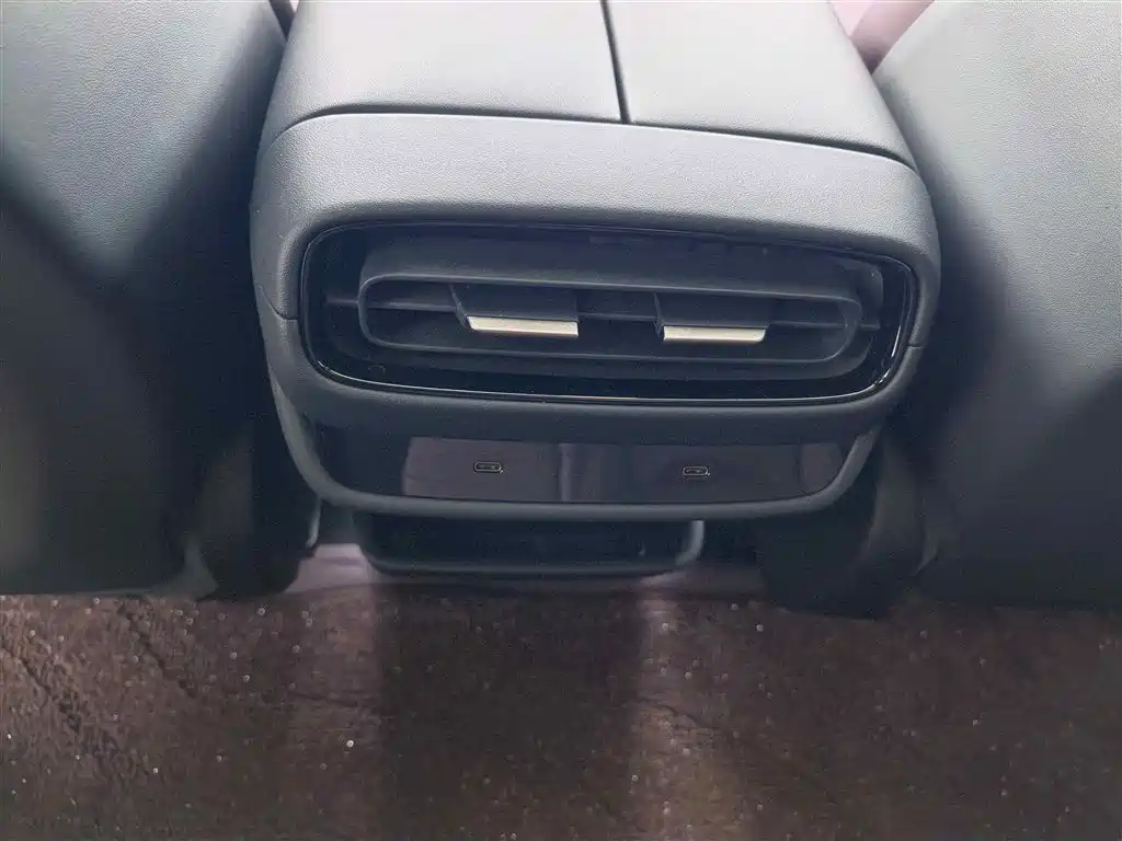 Xiaomi Auto Xiaomi SU7 2024 RWD Ultra Long Range Advanced Smart Driving Pro Edition фото 14