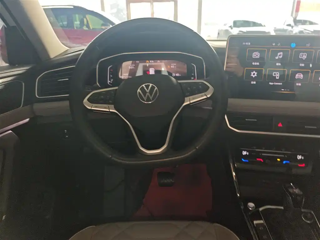 Volkswagen Tayron 2023 300TSI 2WD Luxury Plus Advanced Edition фото 7