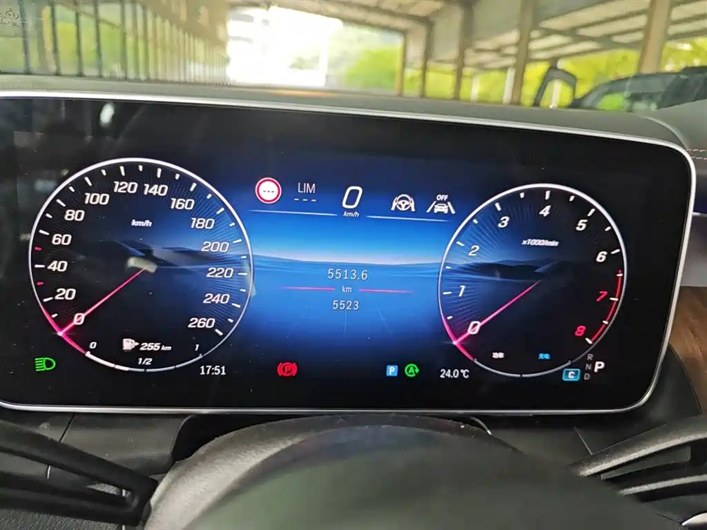 Mercedes-Benz GLC 2026 GLC 300 L 4MATIC Sport 5-Seater фото 7