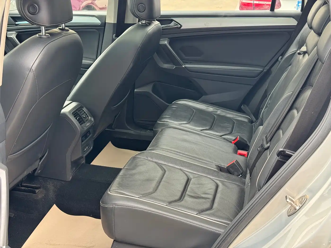 Volkswagen Tiguan L PHEV 2019 430PHEV Hybrid Flagship Edition фото 8