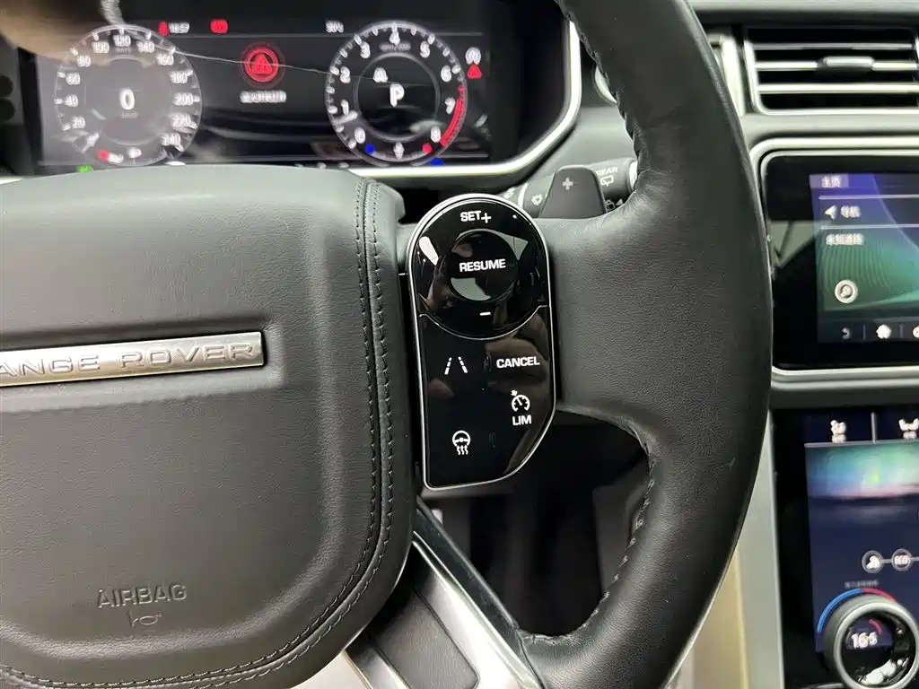 Land Rover Range Rover 2020 3.0 L6 Heritage Extended Edition фото 20
