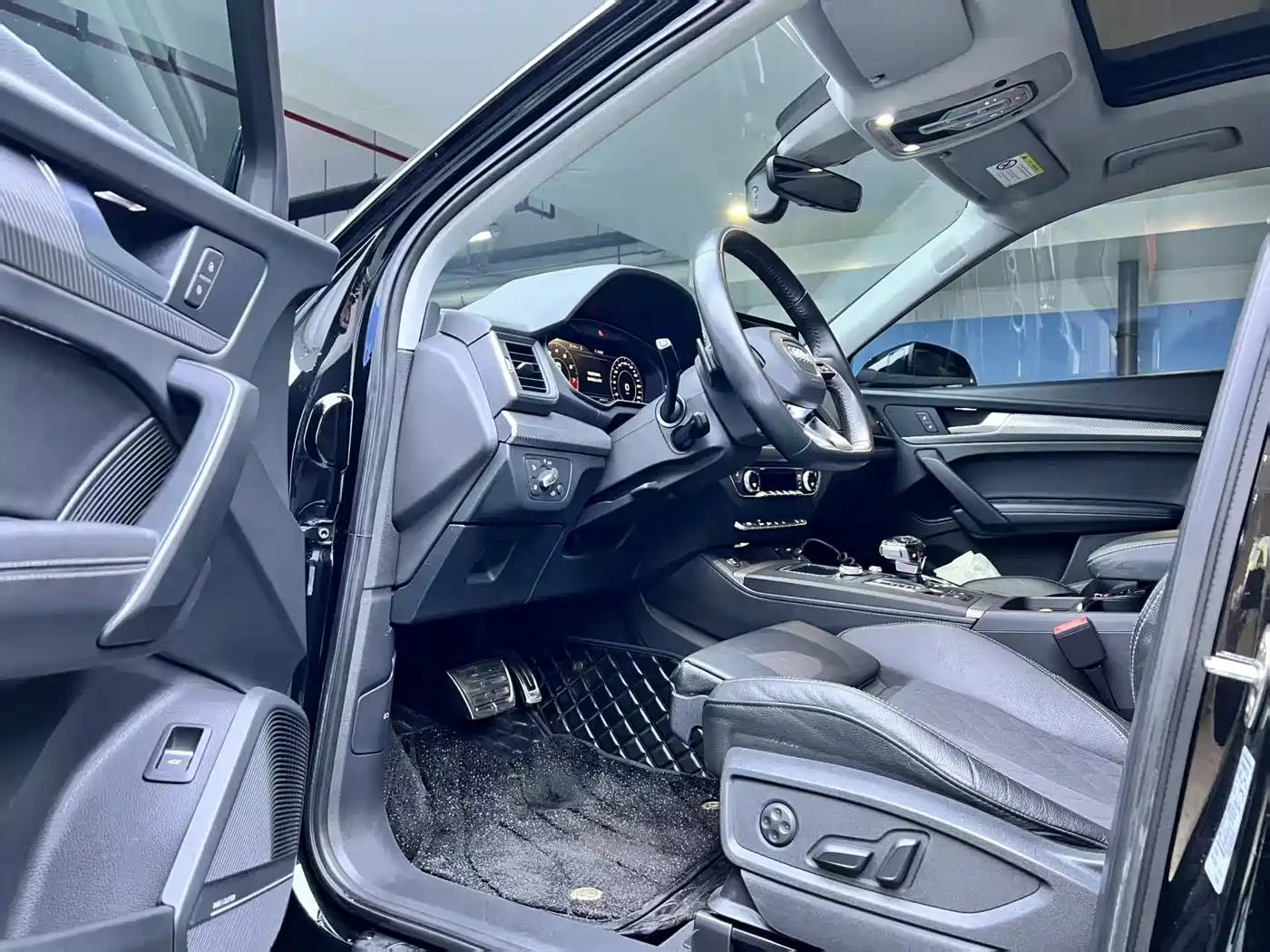 Audi Q5L 2018 45 TFSI Exclusive Luxury Sport China VI фото 8