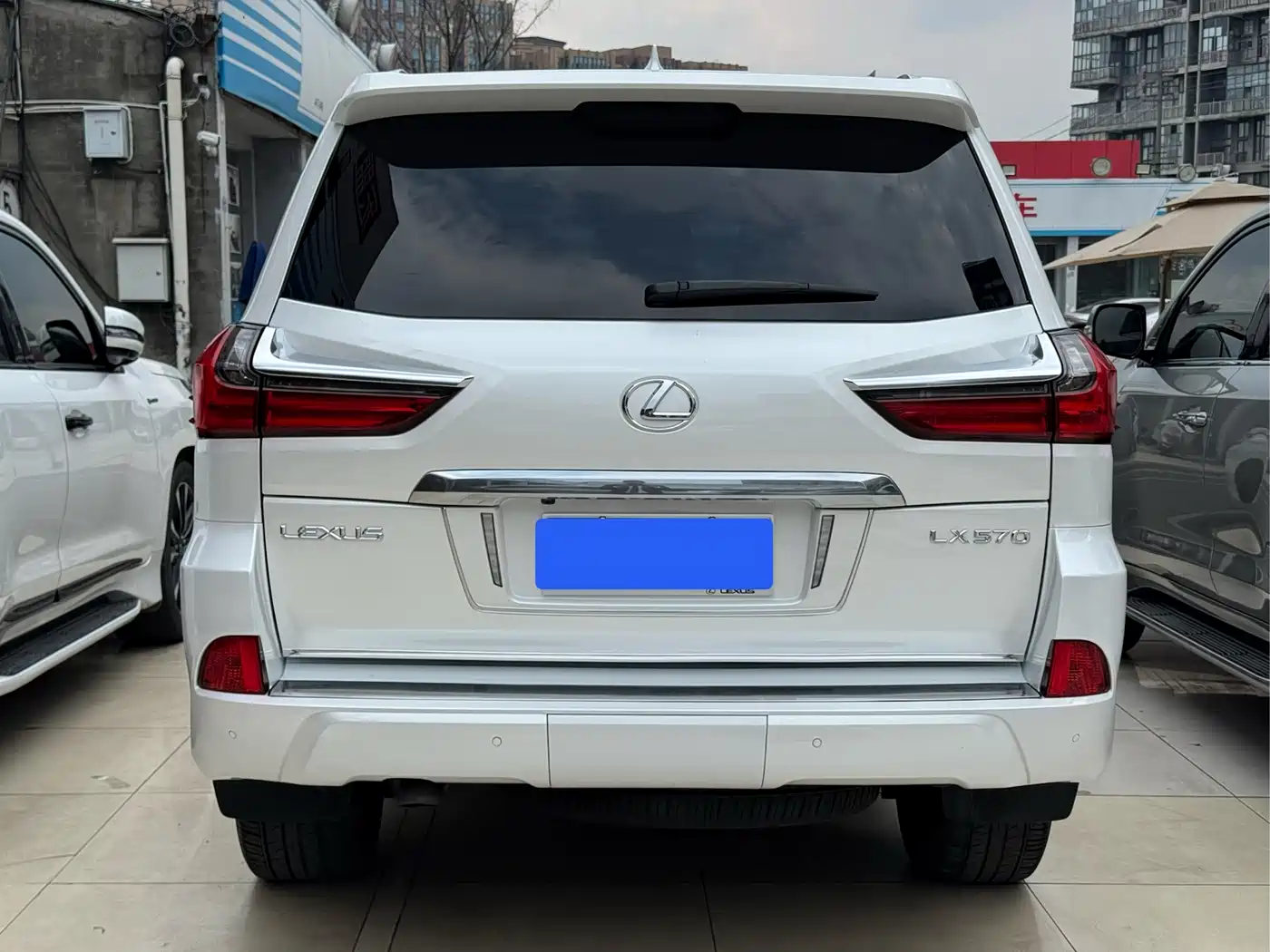 Lexus LX 2019 570 Prestige Luxury Edition фото 5