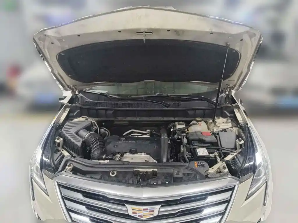 Фото 3 - Cadillac XT5