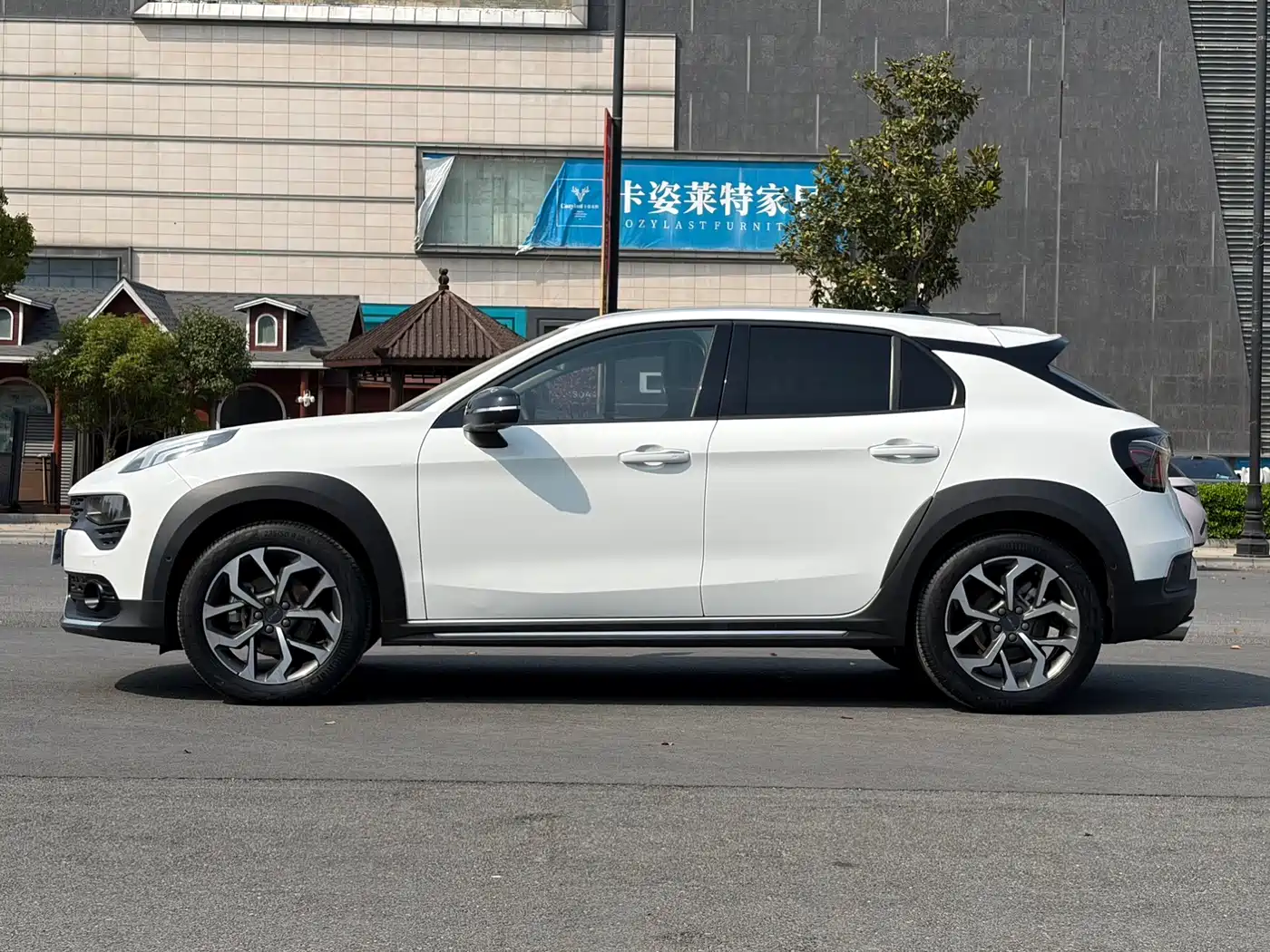 Lynk & Co 02 2021 1.5T DCT 2WD Shine Pro фото 6