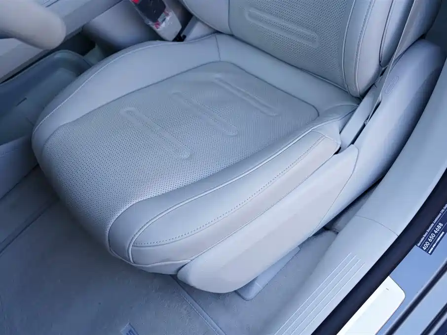 MERCEDES-BENZ EQS AMG