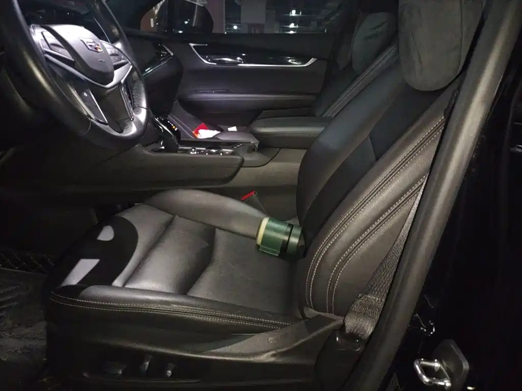 Cadillac XT5 2021 2.0T 2WD Luxury Edition фото 16