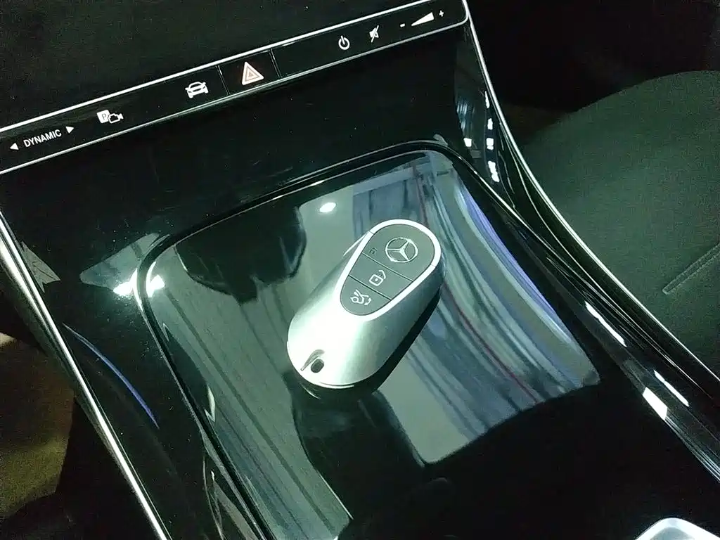 Mercedes-Benz C-Class 2023 C 200 L Sport фото 17