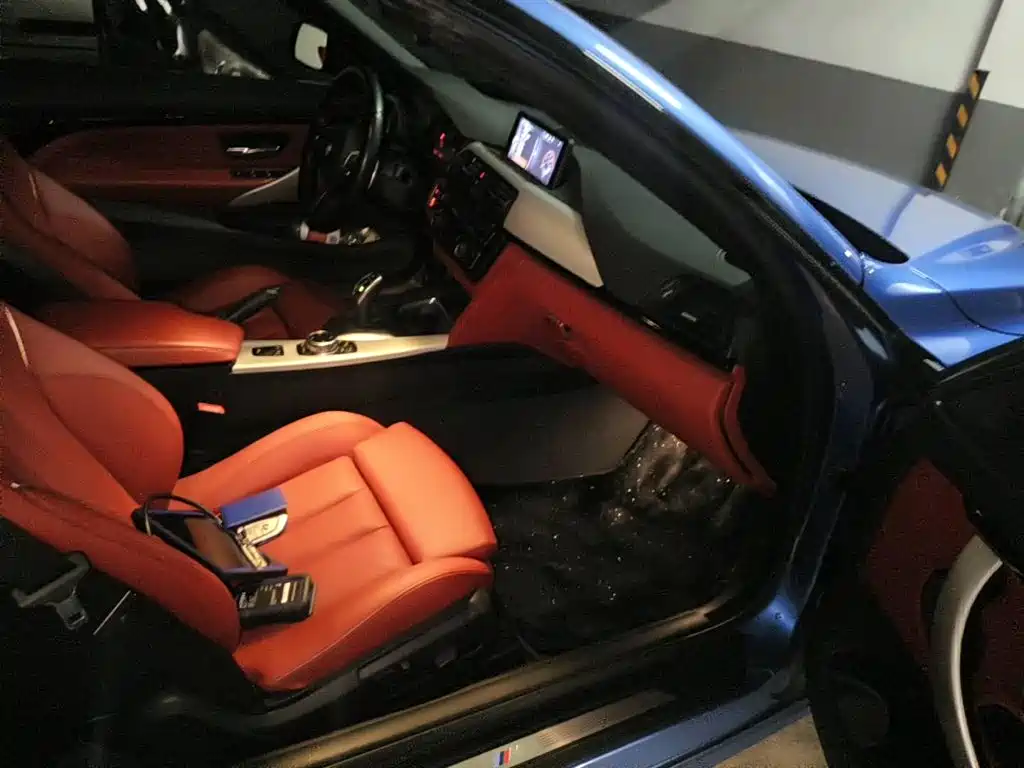 Photo 10 - BMW 4 Series