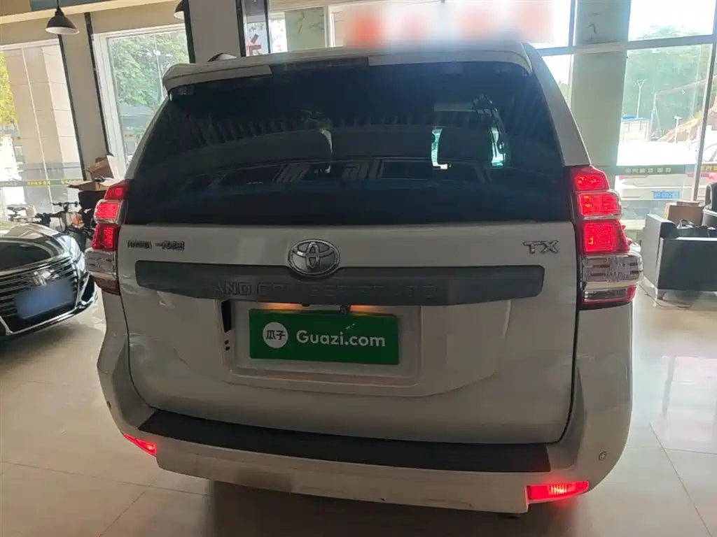 Toyota Prado 2016 2.7L Auto Luxury Edition фото 6