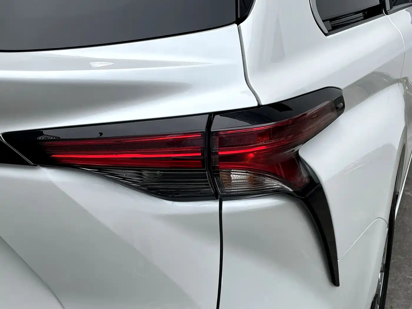 Toyota Sienna 2021 2.5L Hybrid Comfort Edition фото 7