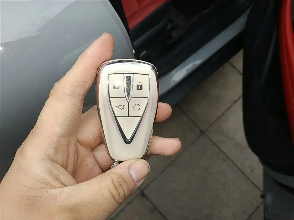CHANGAN UNI-T