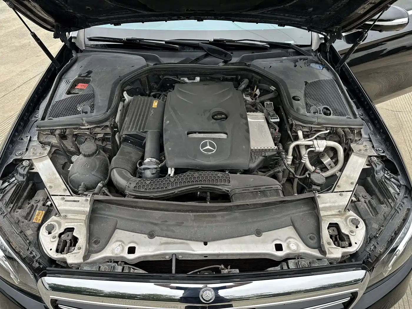 Mercedes-Benz E-Class 2019 E 300 L Sport Fashion фото 16