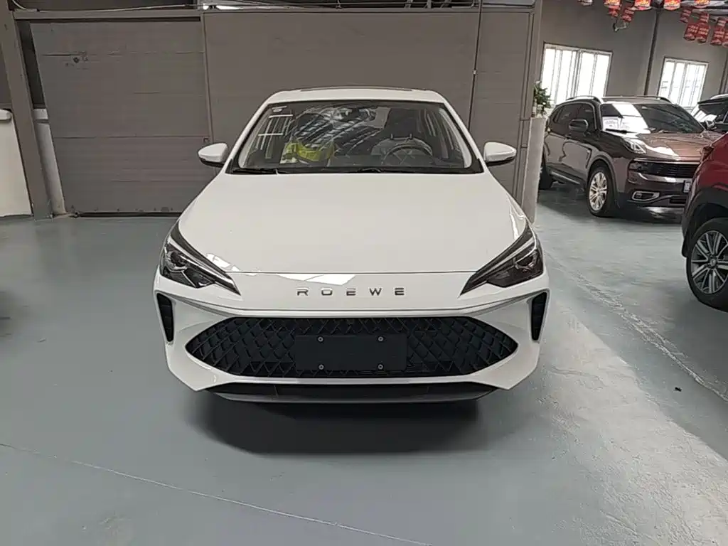 Фото 3 - Roewe i5